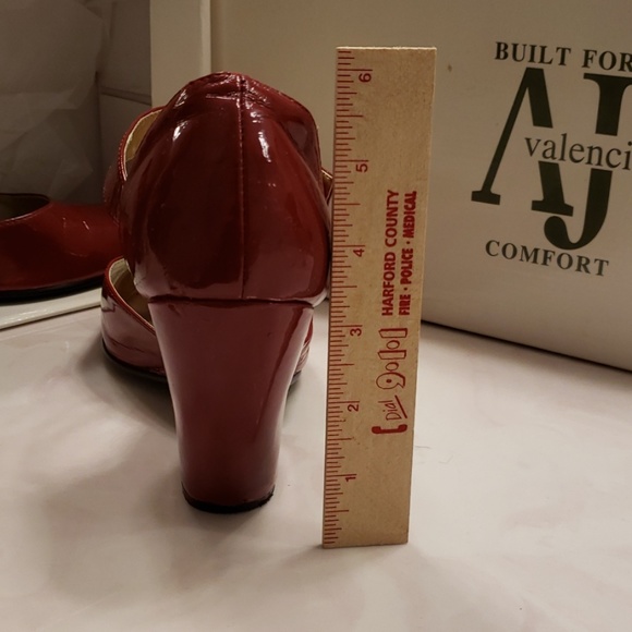 Built For Valenci Comfort shoes - Picture 4 of 6